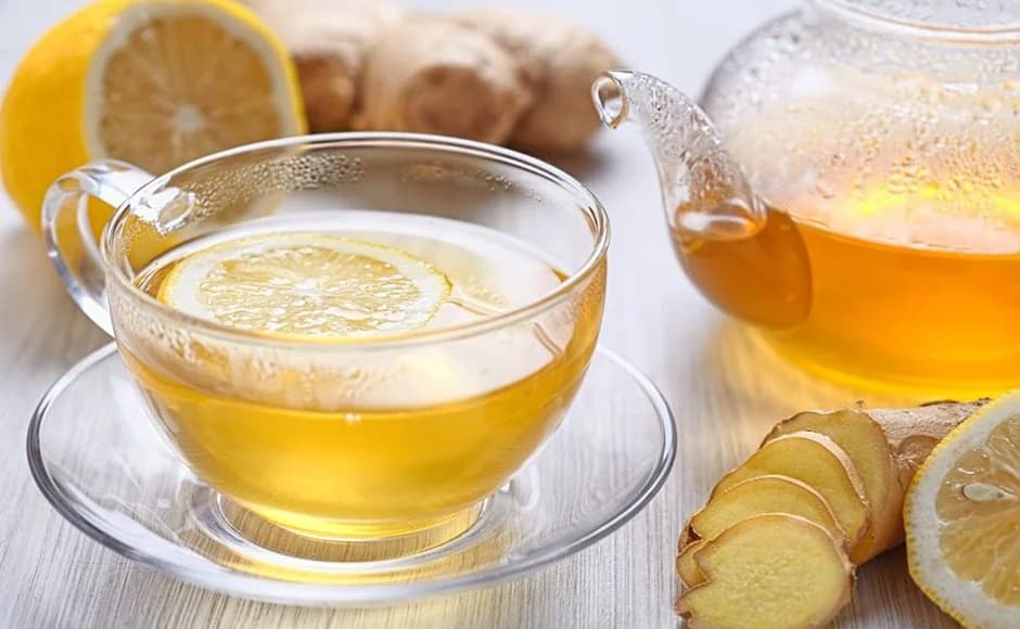 Detox Water (Honey, Lemon and Ginger) That Helps You Lose Weight and Remove Toxins from Your Body
