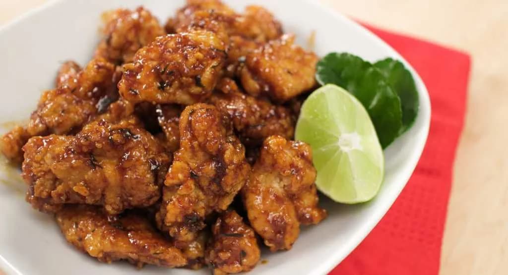 ထိုင်းစတိုင်လ် ကြက်သားအစပ်ကြော်နည်း