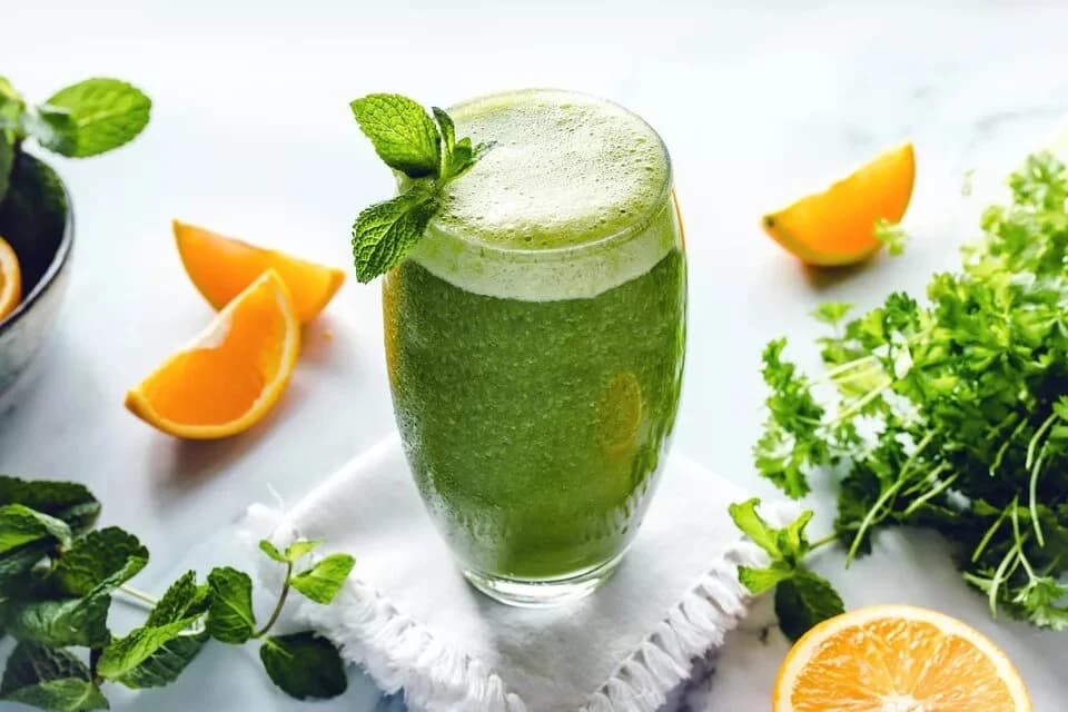 ကျန်းမာရေးနဲ့ ညီညွတ်တဲ့ ကိုက်လန် Smoothie ဖျော်ရည်