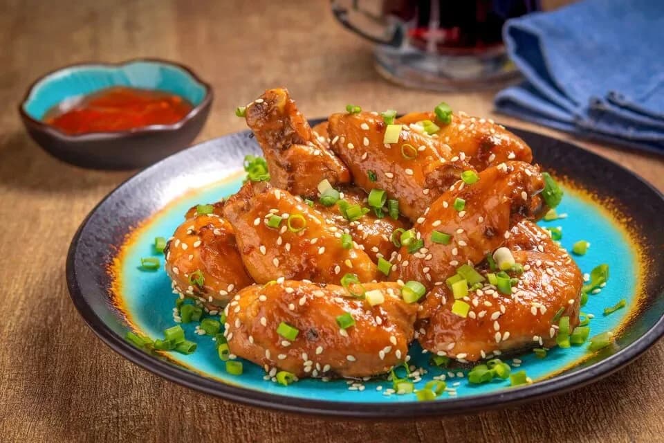 Slow Cooker နဲ့ ကြော်ထားတဲ့ ပျားရည်ကြက်တောင်ပံကင်