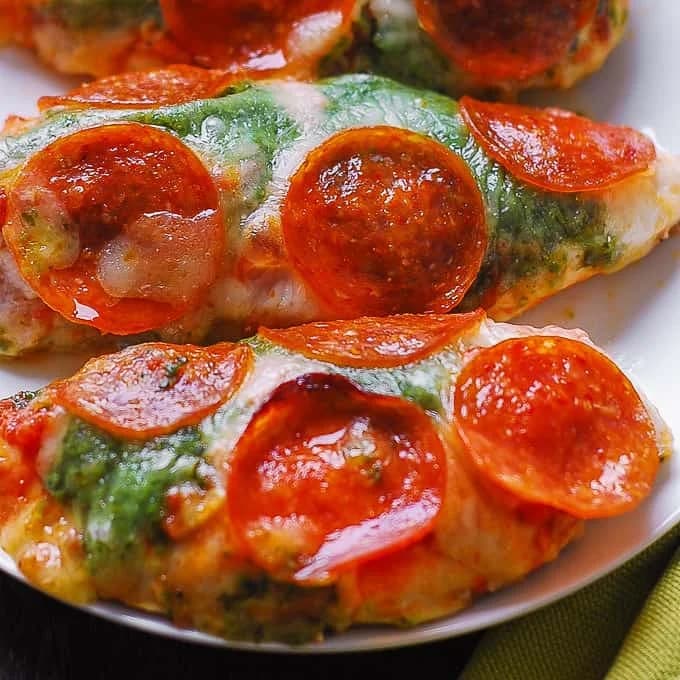 ချိစ်အရသာ Pepperoni ကြက်သားလိပ်