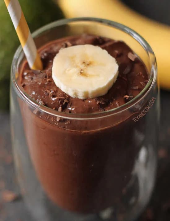 ချောကလက် ထောပတ်သီး Smoothie ဖျော်ရည်
