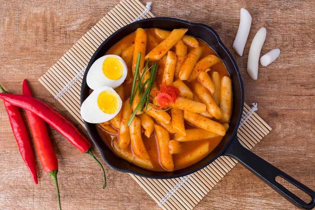 A Simple and Easy Way to Make Tteokbokki for Korean Food Lovers