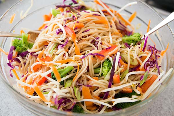 asian-noodle-salad-method-600-7