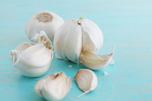 Dont-Consume-Garlic-Immediately-If-You-Have-Any-of-These-Conditions-e1472592842783