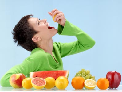 Eating-Citrus-Fruit